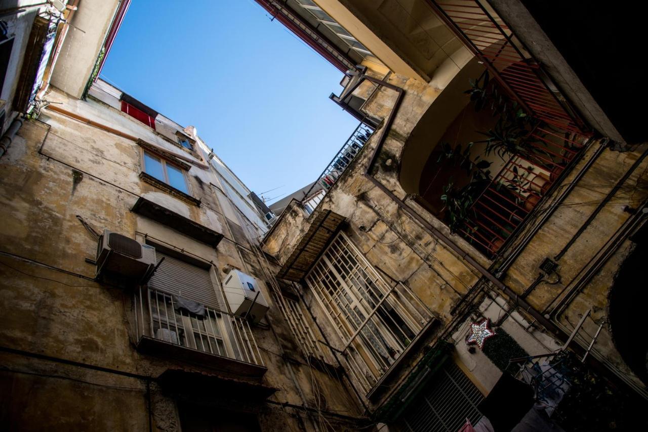 شقة Castel Capuano Flat By Domusextra نابولي المظهر الخارجي الصورة